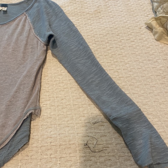 Free People Long Sleeve too. Size XS - Picture 3 of 5